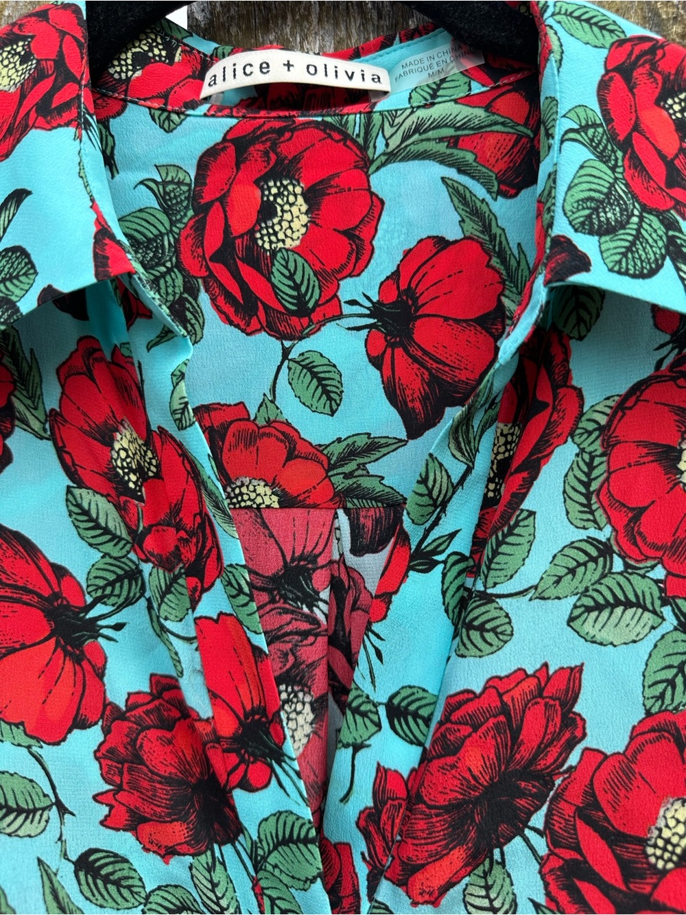 Alice + Olivia 100% Silk Red Poppy Floral Button Front Blouse Aqua Blue Medium - Picture 9 of 12